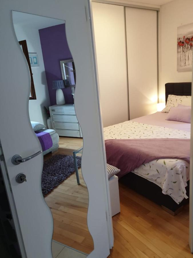 Apartments And Rooms Villa Lina Сплит Екстериор снимка